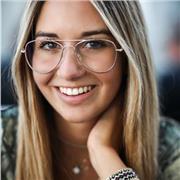 Studentessa al secondo anno di lingue per l’impresa in cattolica (Milano) offre ripetizioni e aiuto compiti in provincia di Monza. (Automunita)